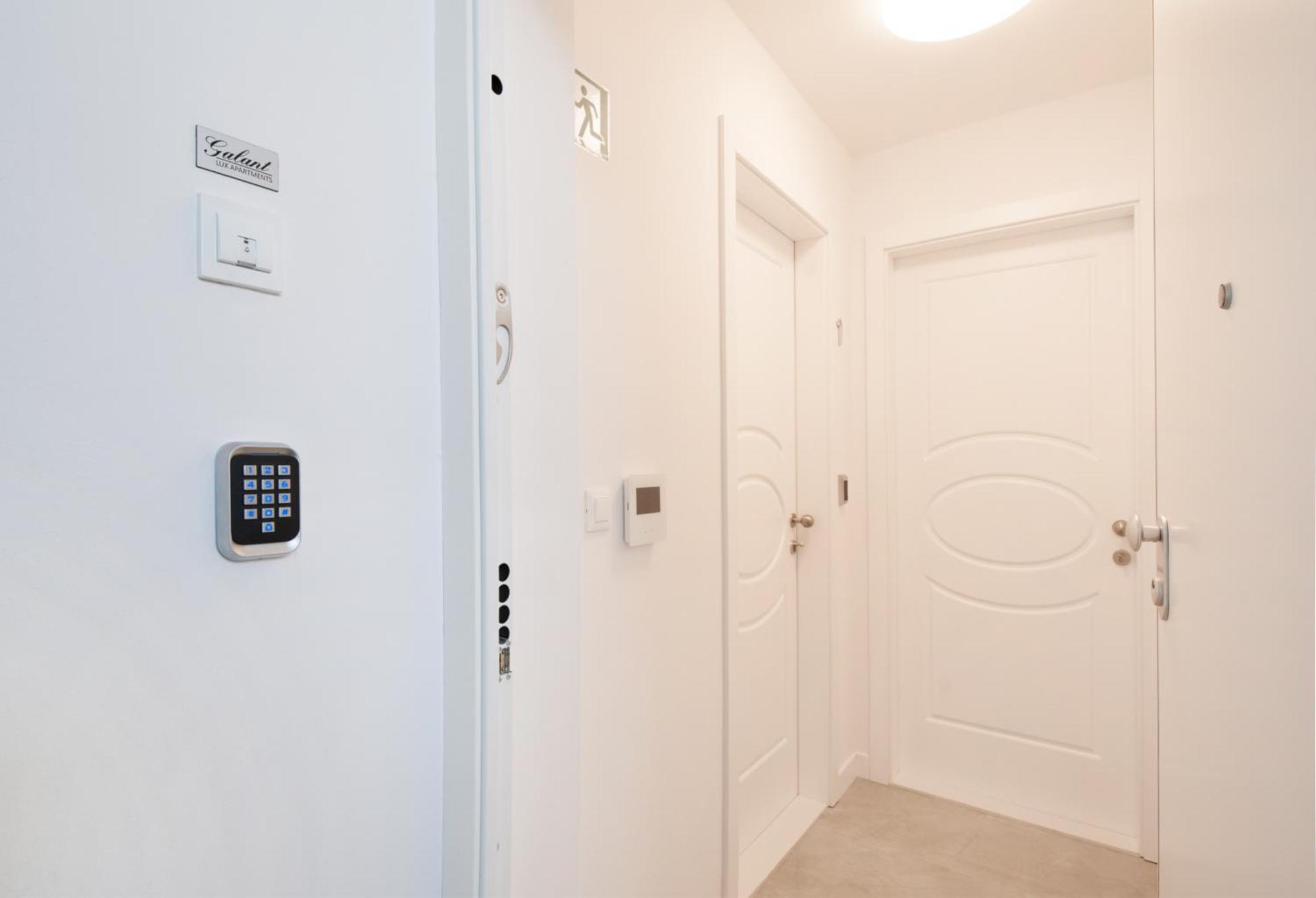 Luxury Apartment Galant 2 Split Kültér fotó